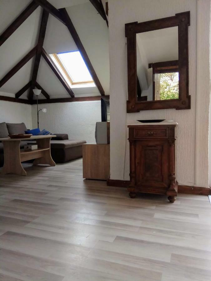 Apartman Slava Тисно Екстериор снимка