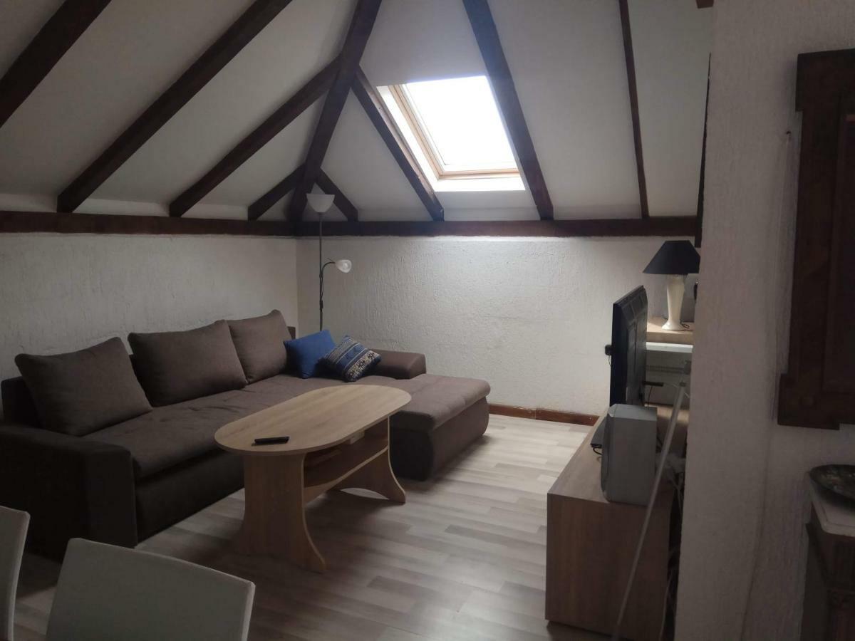 Apartman Slava Тисно Екстериор снимка