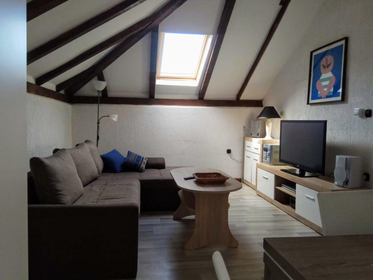 Apartman Slava Тисно Екстериор снимка